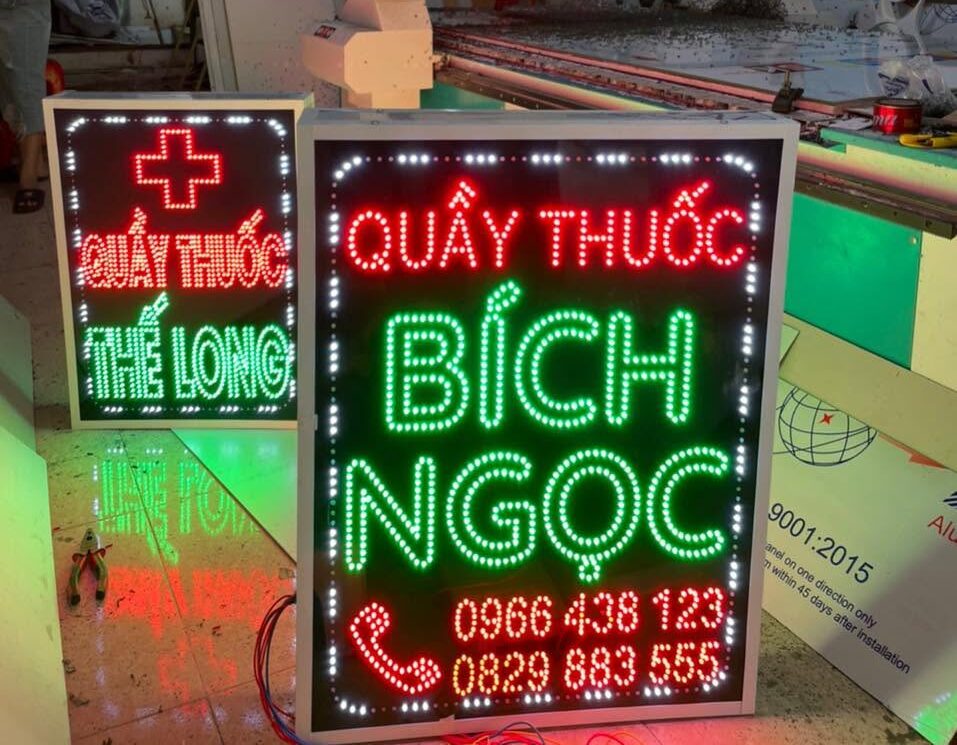 Biển vẫy cắm bóng LED nhấp nháy