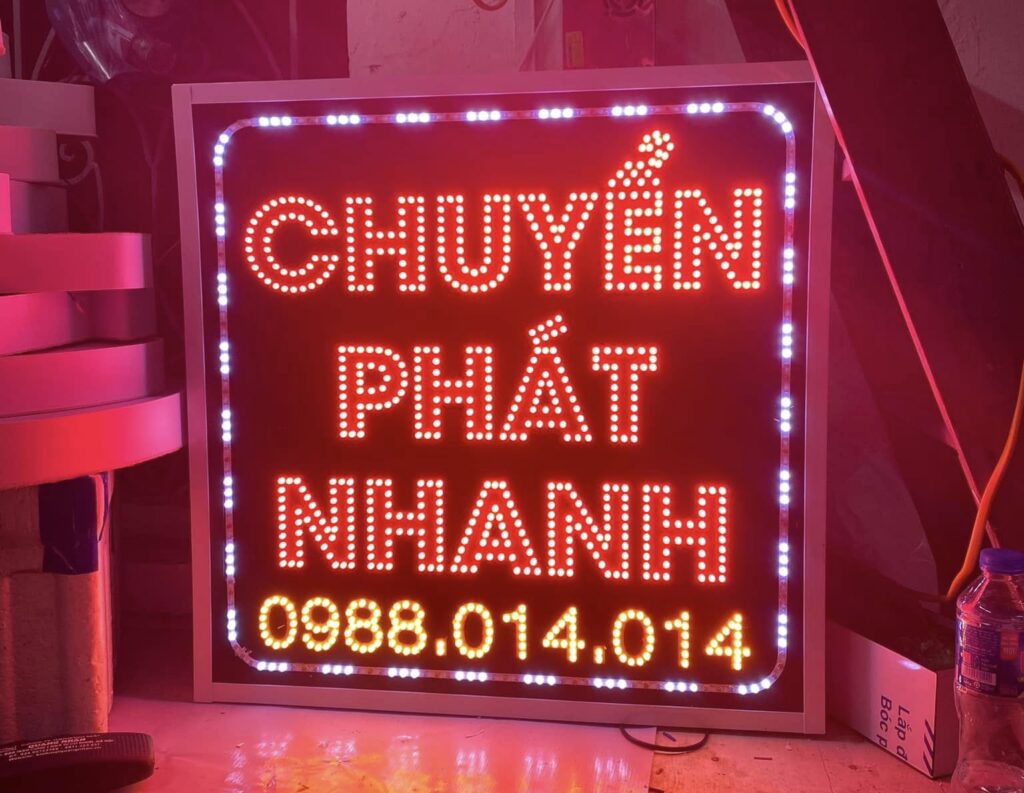 Biển vẫy cắm LED cho cửa hàng