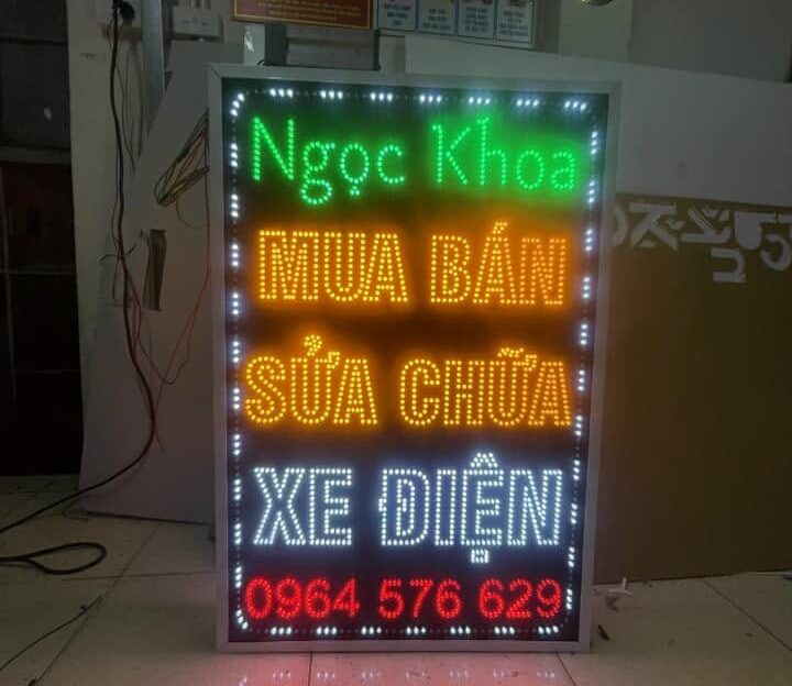 Biển vẫy cắm LED cửa hàng điện thoại