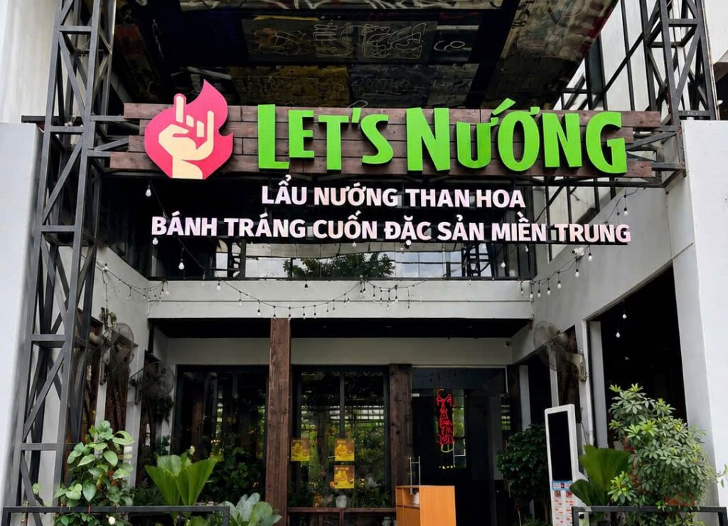 Công trình biển quảng cáo tại Hà Nội