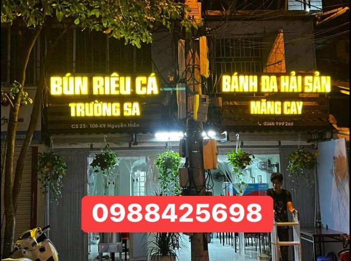 Biển hiệu quán bún cá hà nội