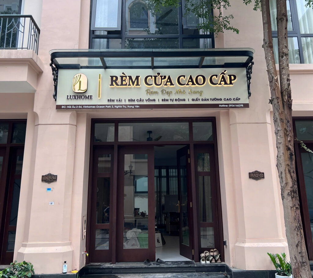 Biển hiệu cửa hàng tại Ocean Park