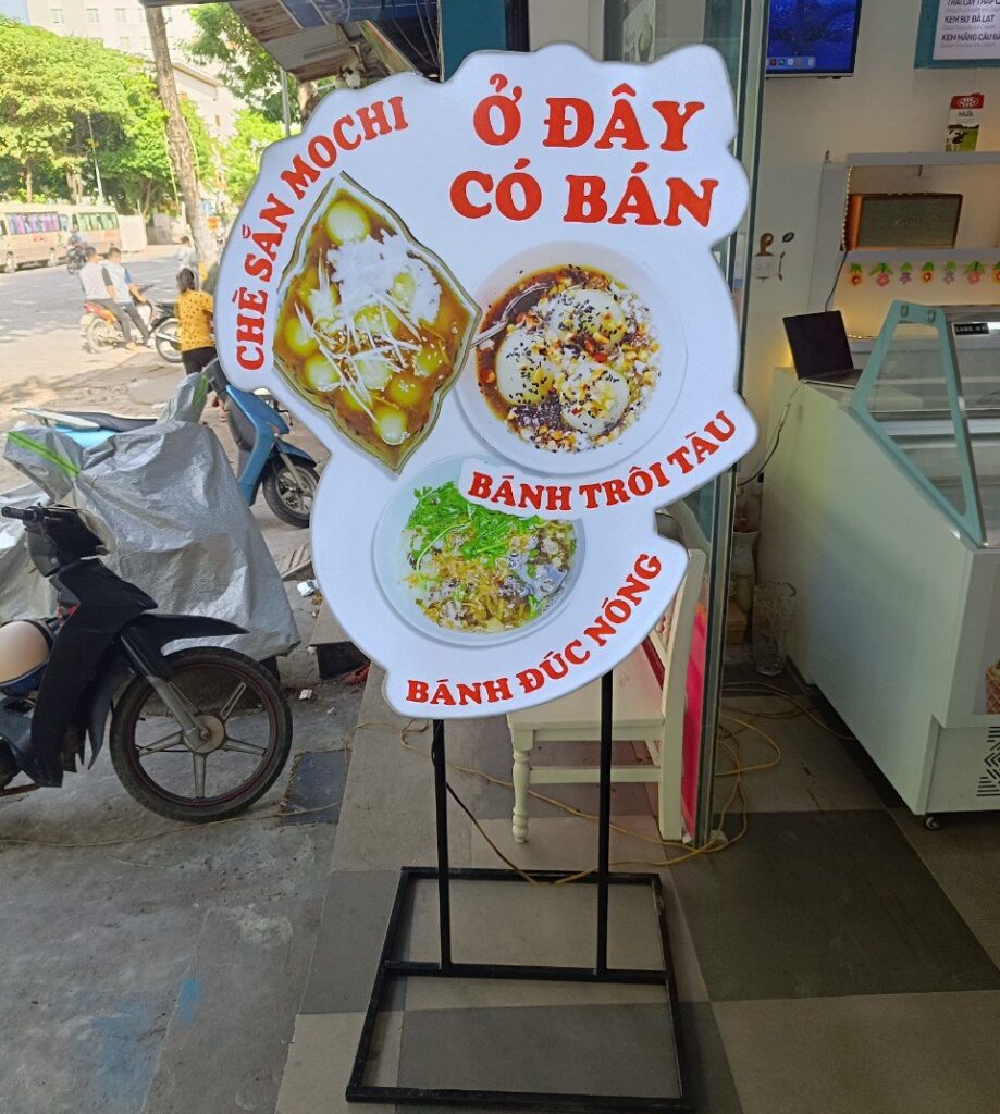 Biển vẫy nhà hàng tại Hà Nội