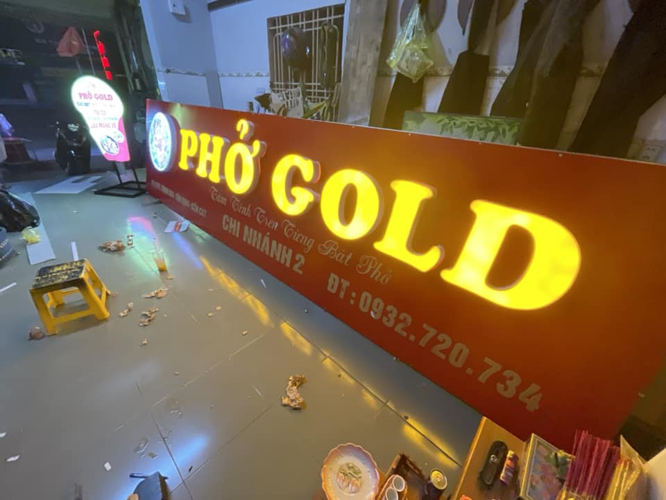 Biển quảng cáo quán phở