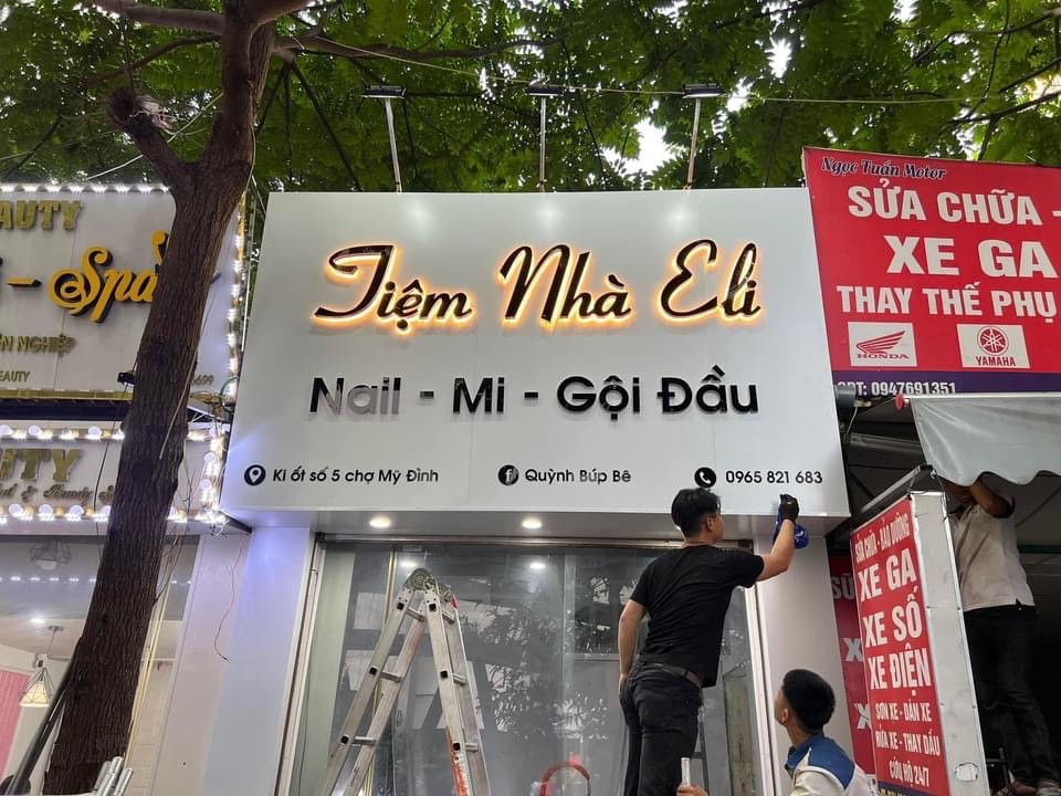 Biển Nail chữ nổi mica đẹp
