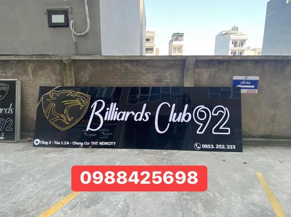 Bảng hiệu billiards tại Hà Nội