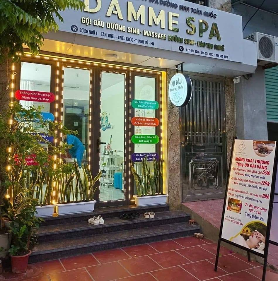 Biển quảng cáo spa nail tại Thanh Trì