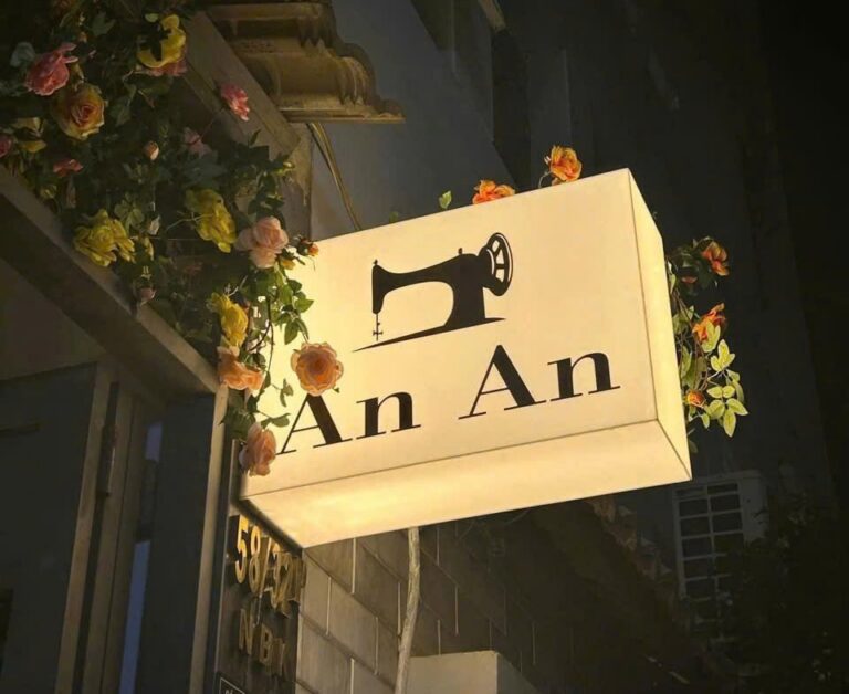 Làm biển vẫy cửa hàng tại Hà Nội