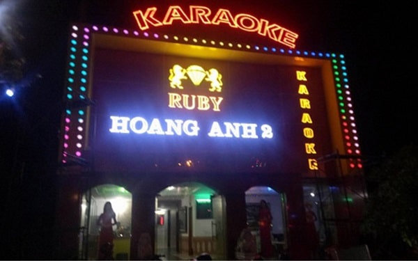 Biển karaoke Ruby Hoàng Anh 2 viền LED bóng