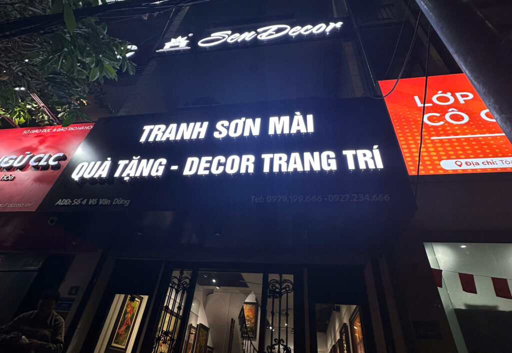 Chữ nổi đèn LED showroom