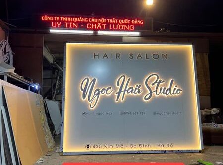 Biển hộp đèn salon tóc Ngọc Hair Studio 435 Kim Mã