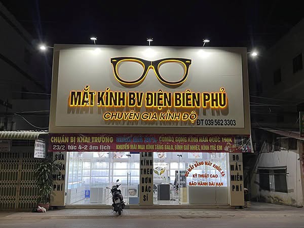 Chữ nổi LED sáng chân cho tiệm kính mắt