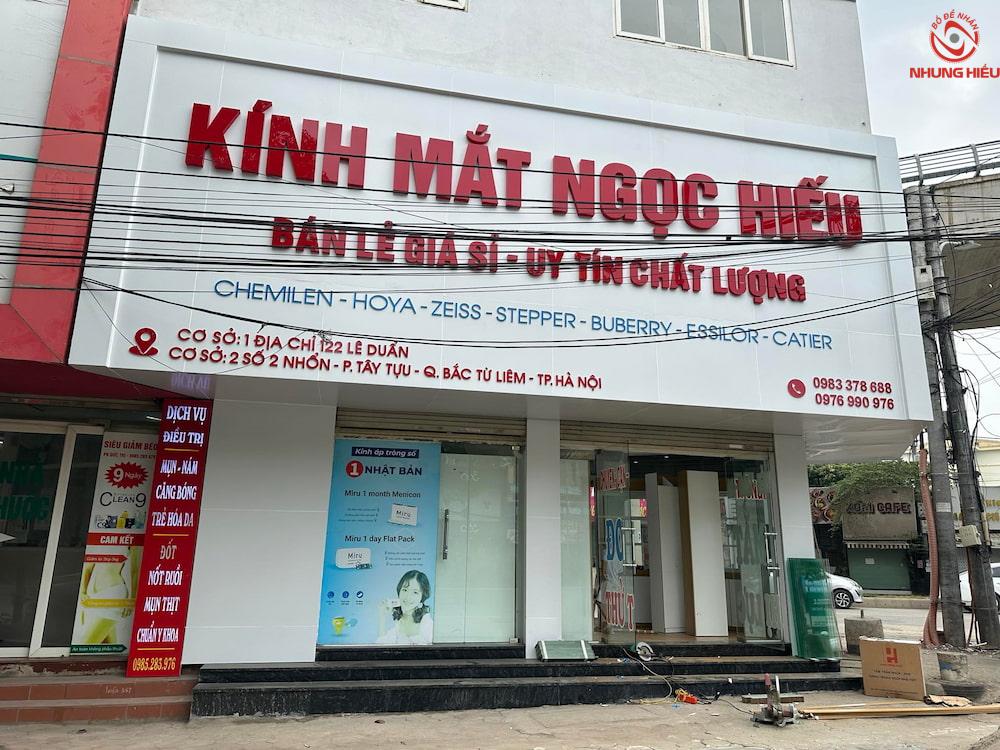 Biển tiệm kính nhỏ mới mở alu chữ nổi